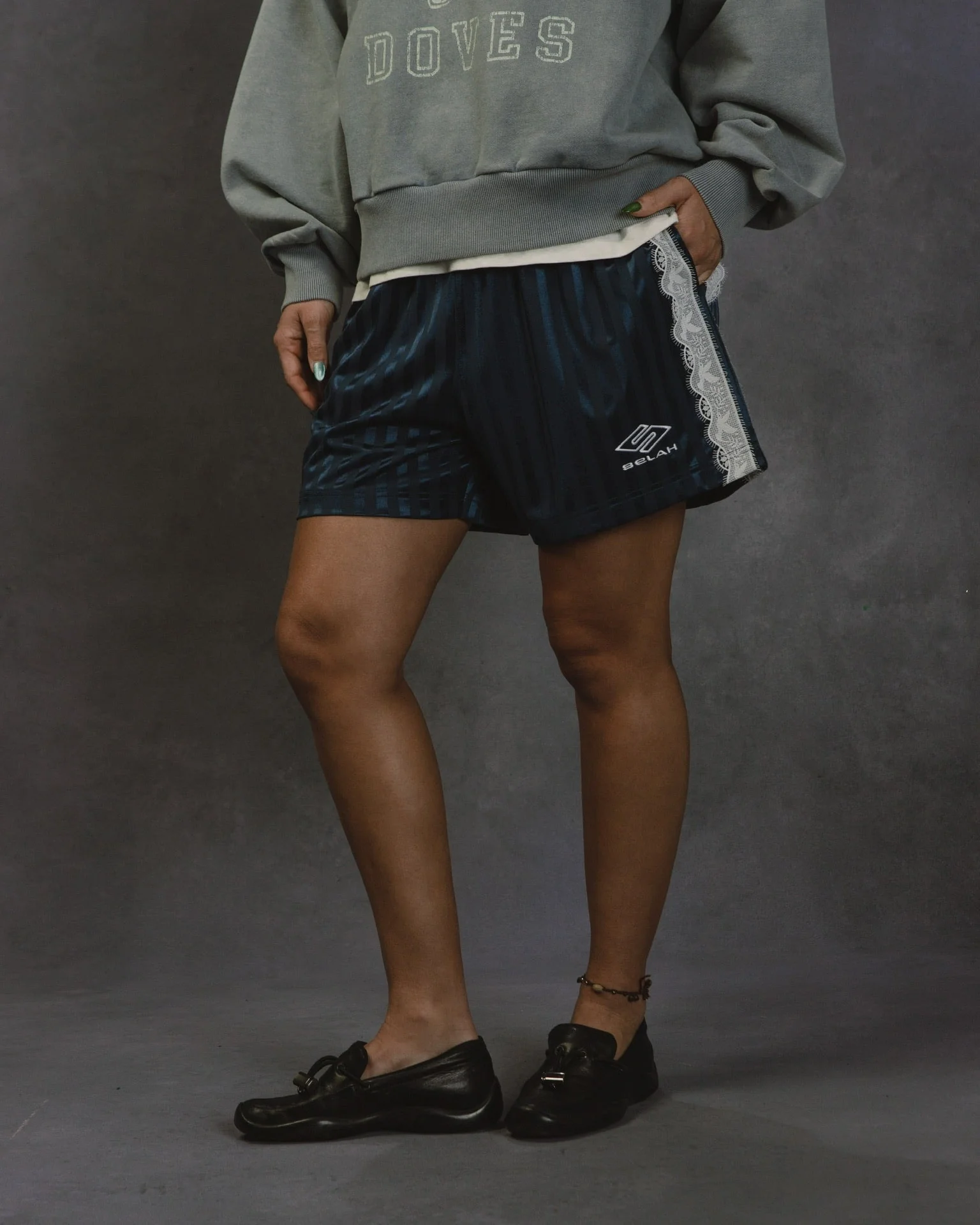 "ATHLETICA" LACE SOCCER SHORTS - Image 9